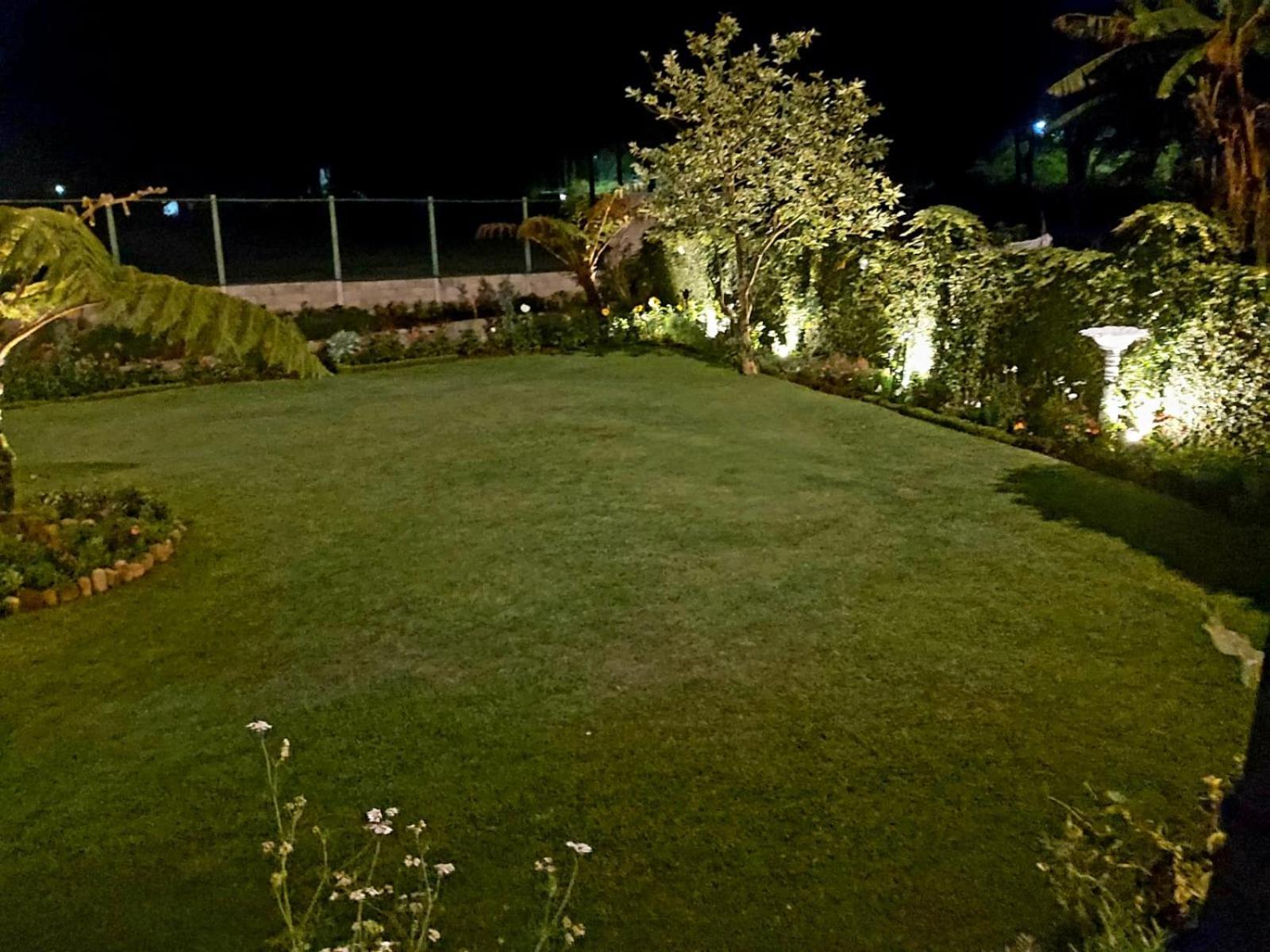 The Golf Green City Bungalow Нувара-Элия Экстерьер фото